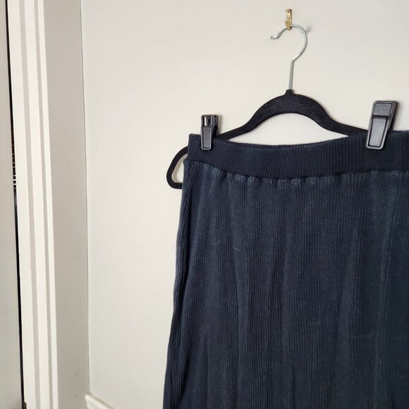 FREE PEOPLE BEACH Solid Black Chunky Knit Ribbed Skirt - Picture 2 of 6